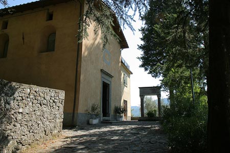 La chiesa di San Nicol� di Castelvecchio Pascoli